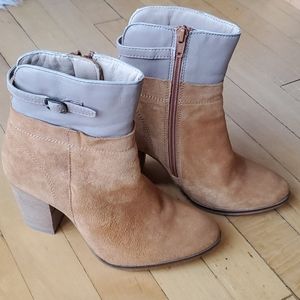 Anthropologie Seychelles Suede Ankle Boots Sz 6